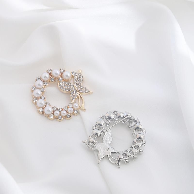 Round Butterfly Bust Cardigan Pearl Anti-light Pin Literary Fan Temperament Fashion Personality Fixed Clothes Accessories