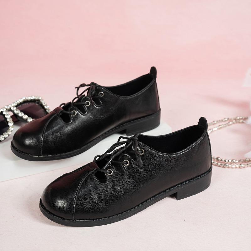 

Модные женские туфли в британском стиле с круглым носком на шнуровке, новинка весенне-осеннего сезона 2025 года, ретро лоферы на плоской подошве, туфли-одинарки с глубоким вырезом 40 чёрный
