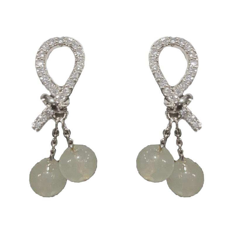 Pearl Light Luxury Style Simple Daily Commuting Style Personality Design Earrings Temperament Fashion Earrings