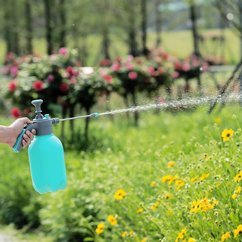 2L Pressurized Gardening Spray Bottle