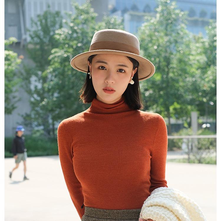 M Letter Decorative Hat Women's Autumn and Winter Versatile Short-brimmed Top Hat Woolen Flat-brimmed Hat French Flat-top Hat Men's Short Hair
