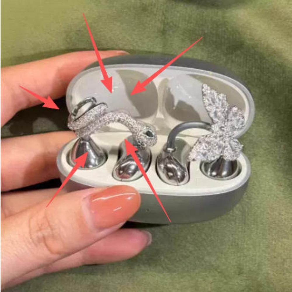 Cute Sparkling Diamond Cherry Blossom Bluetooth Earphone Case Decoration, Fashion Rhinestone Flower Earphone Accessory for Women, 1PC