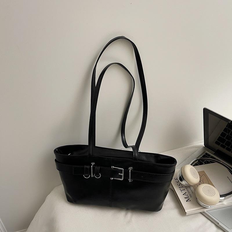 

Texture new autumn and winter retro commuting large capacity high temperament niche versatile design shoulder bag чёрный