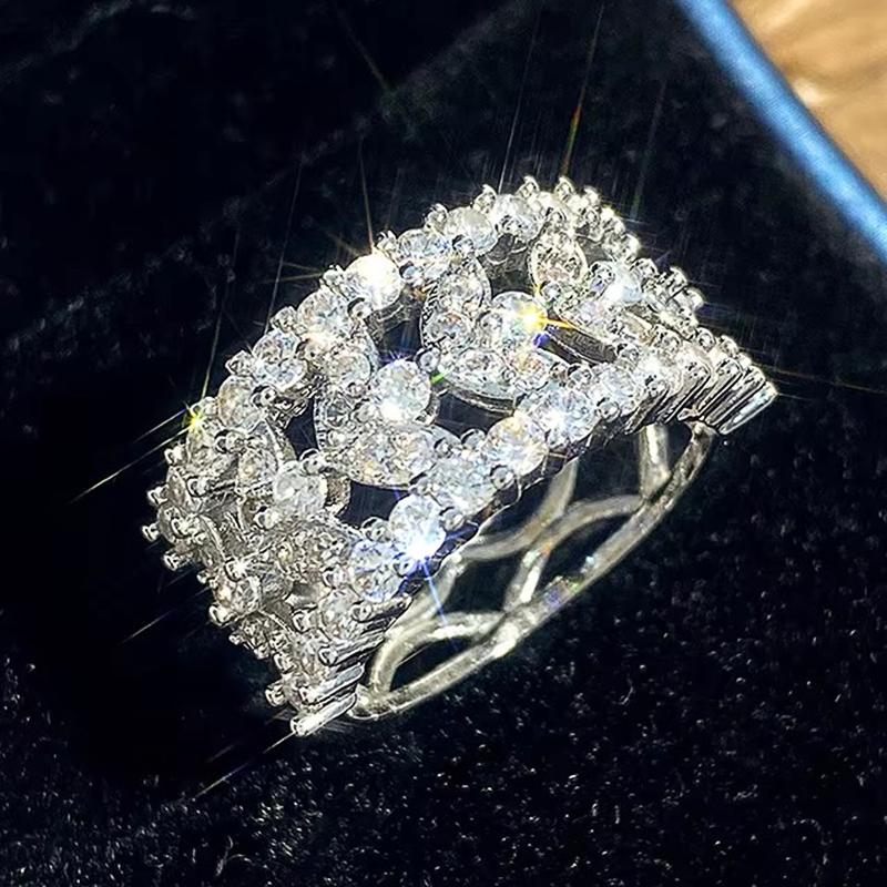 

Huitan Exquisite Leaf Design Half Circle Rings for Women Bling Bling Cubic Zirconia Modern Fashion Female Finger-ring Zircon 9