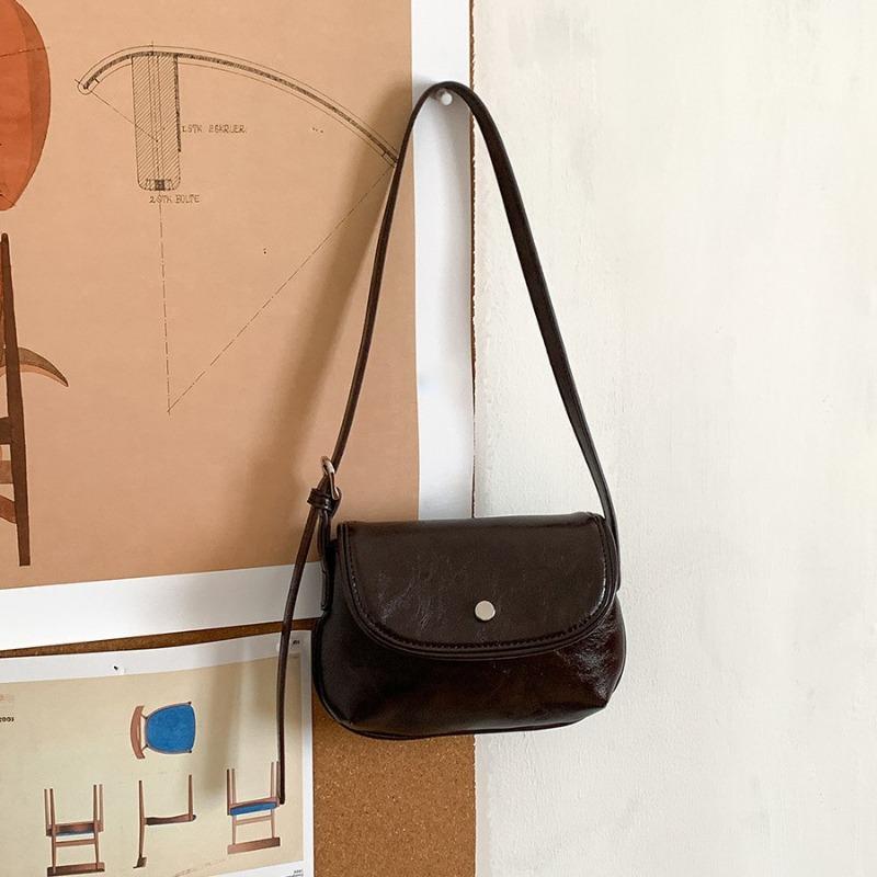 New Stylish and Simple Shoulder Small Square Bag Leather Niche Style Armpit Bag High-end Retro Shell Saddle Bag