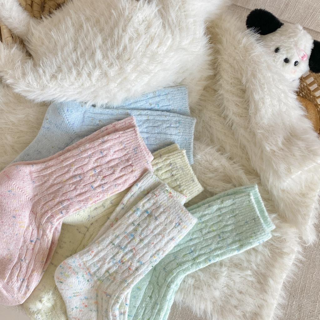 Color Twist Socks Medium Tube Socks Season Thickened Warm Winter Retro Soft Waxy Versatile Stockings