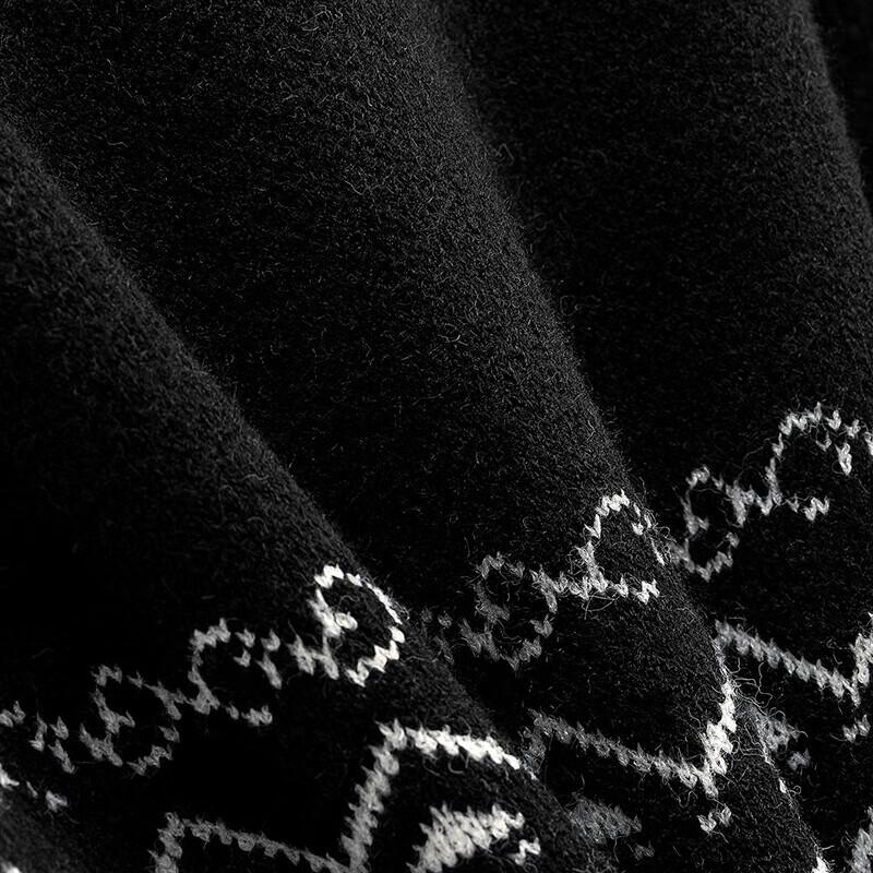 Women's Loose Fit Round Neck Knit Sweater