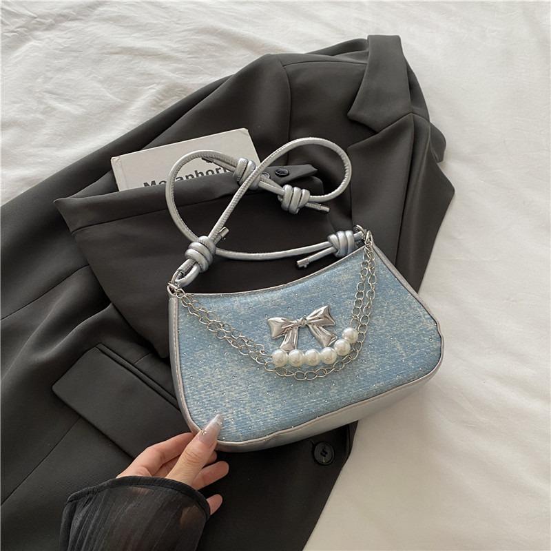 Underarm bag female design sense niche summer new fashion now popular bow shoulder messenger bag