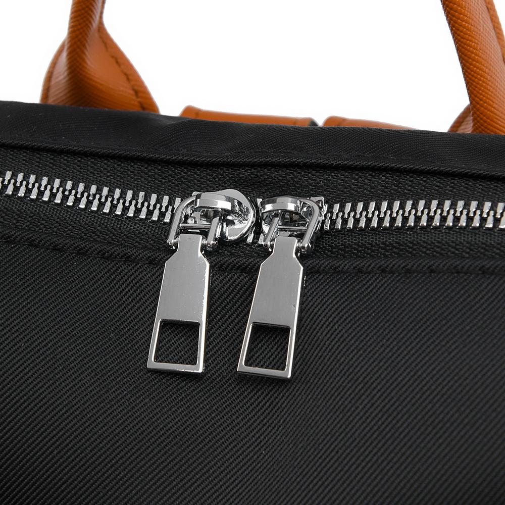 Женский рюкзак с заклепками — фото 16