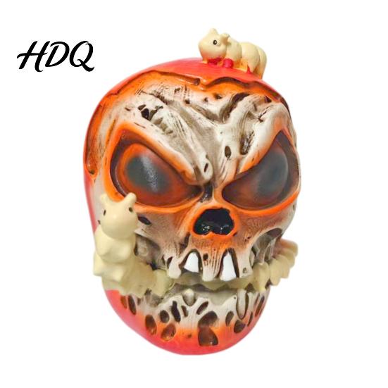 Dark Style Holiday Decorations Halloween Skull Apples Resin Statue, Gothic Spooky Decor with Creative Scene Ornaments Worm, Horror Prop for