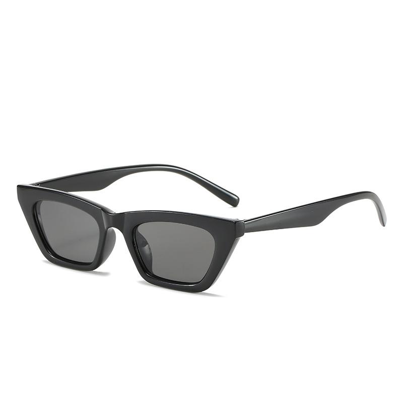 Fashion Retro Cat Eye Sunglasses Women Vintage Shades UV400 Protection Sexy Street Wear Jennie Eyewear Jinue Oculos