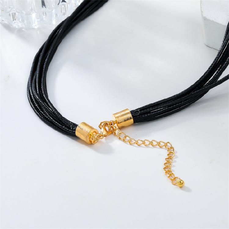 Unique Conch Pendant Necklace for Women and Girls Fashionable PU Leather Chain Choker Handmade Party Accessories