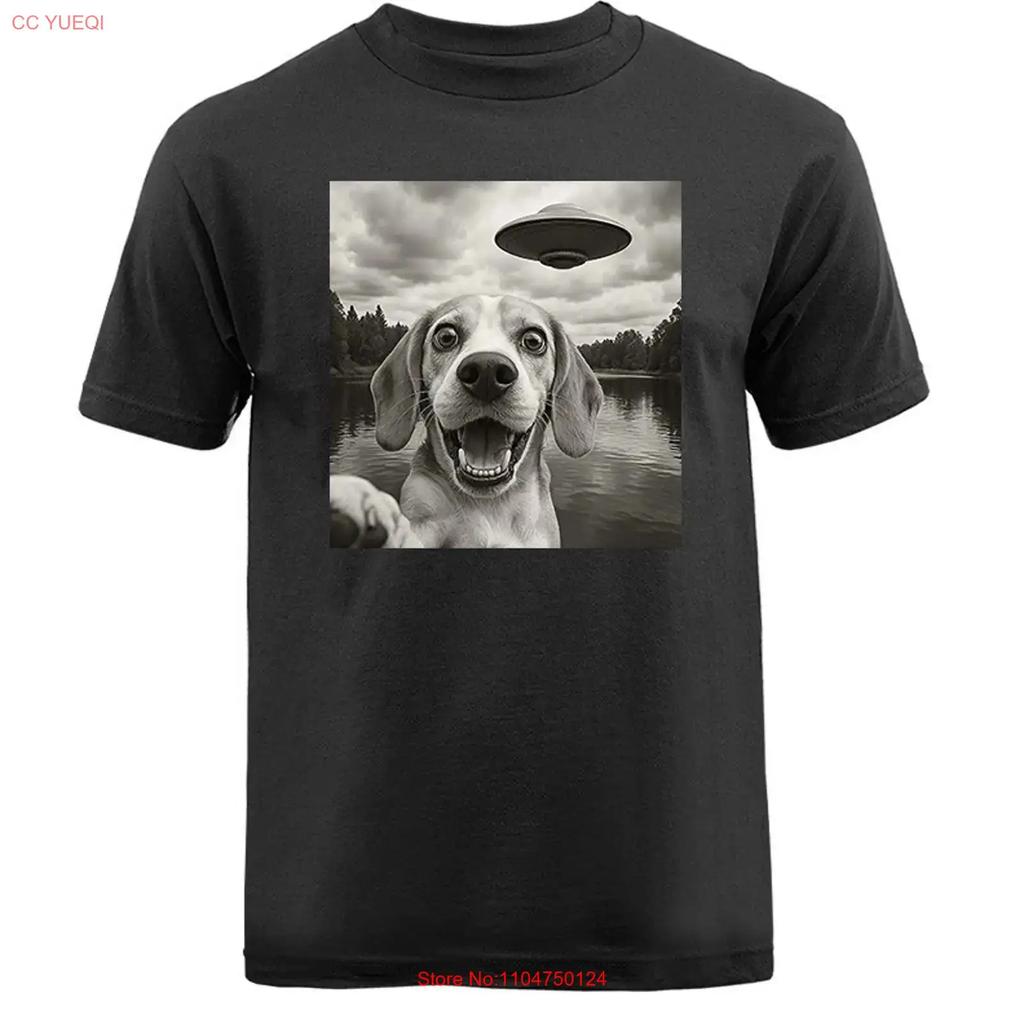 Funny Scared Beagle Dog Selfie with UFO Humorous Alien Encounter T shirt vintage Washed Slightly designer clothes Stylish