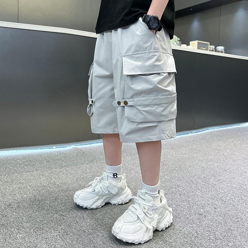Boys' shorts, summer thin, 2026 new style, mid size children's stylish casual pants, children's summer workwear, five part pants trend