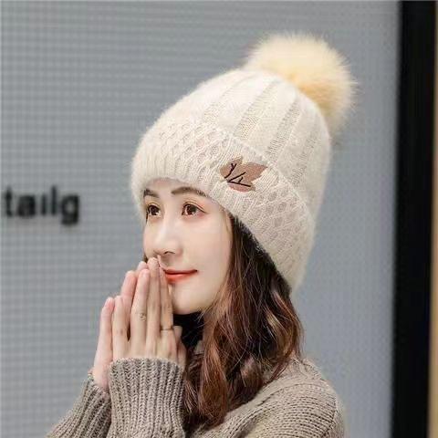 Hat women's winter cold-proof versatile fashion rabbit wool hat fleece thickened warm knitted pullover confinement hat
