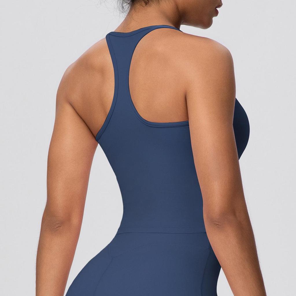 Solid Color Cross-Back Yoga Tank with Chest Pads - Quick-Dry, Fitted Sports Top