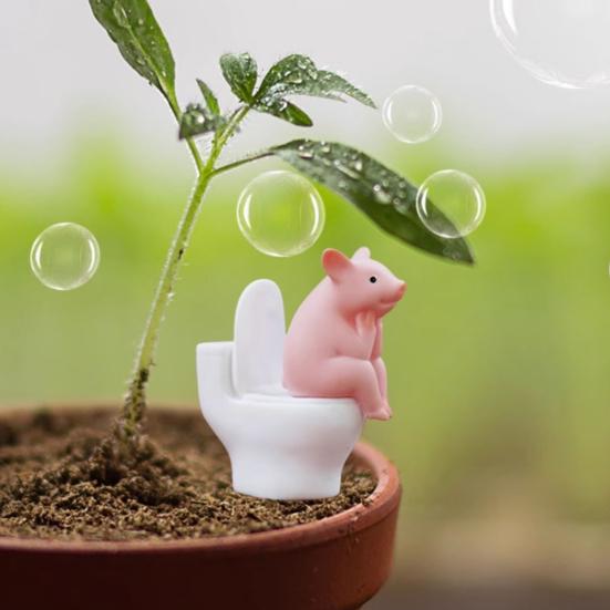 Miniature Pig Statue Pig Sitting On Toilet Mini Animal Toy