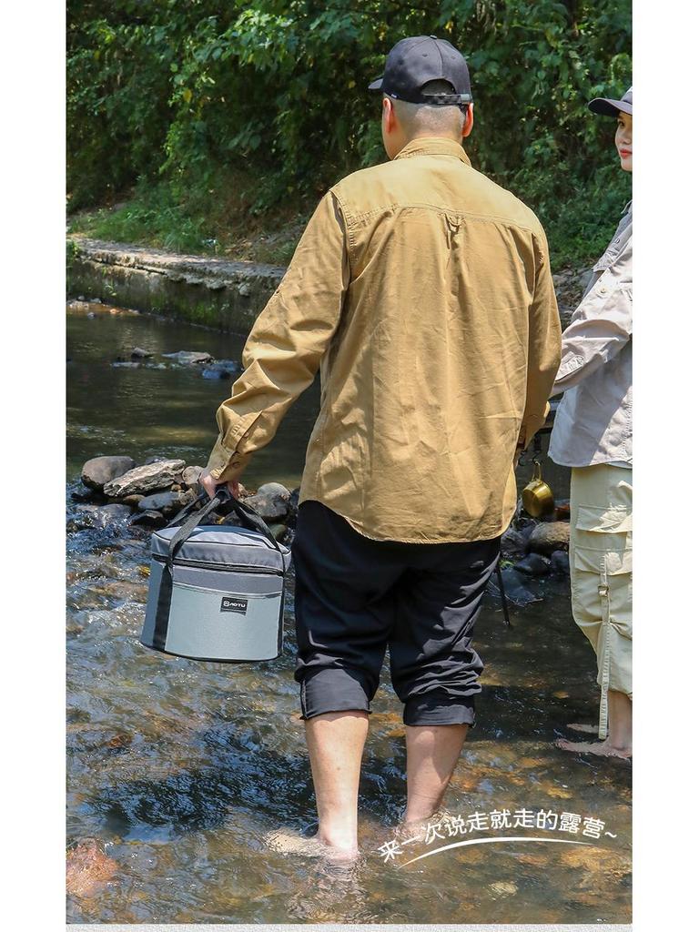 Large Outdoor Cookware & Tableware Set with Anti-Collision Gas Canister Storage and Insulated Picnic Handbag