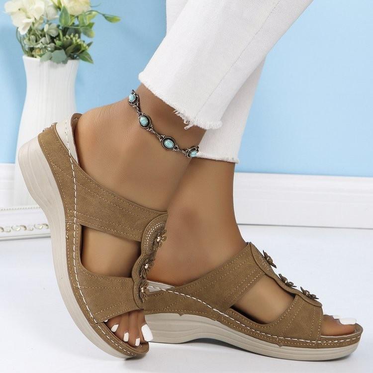 

Popular 2024 summer one-word cool slippers large size open-toed beach slippers women s fashion platform sandals 36 коричневый