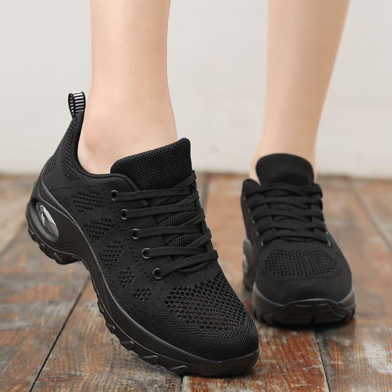 White Running Sneakers Spring and Autumn Leather Waterproof Breathable Dancing Shoes Lightweight Non-slip Soft-soled Travel Shoes