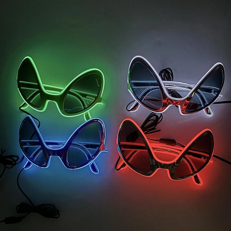 Occhiali da Sole Alieno LED Divertenti Accessori Costume Lenti Nere Occhiali Luminosi per Donne Uomini Bambini Bambine Occhiali per Halloween