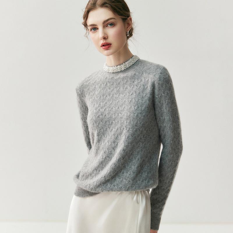 2025 Autumn/Winter Women's Cashmere Knit Top with Handmade Pearl Collar and Fluffy Fleece