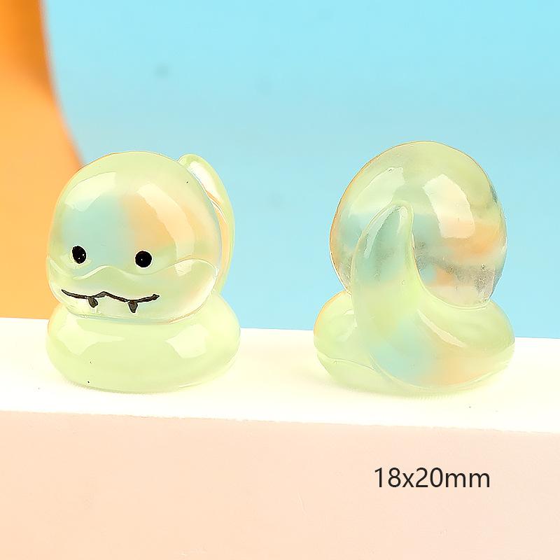 Micro Landscape Glow In the Dark Small Three-dimensional Cute Twelve Zodiac Animals, Decorative Accessories, Car Desktop , Toys