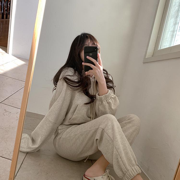 Korean Chic Long-Sleeve Hooded Sweatshirt + High-Waisted Jogger Pants Set