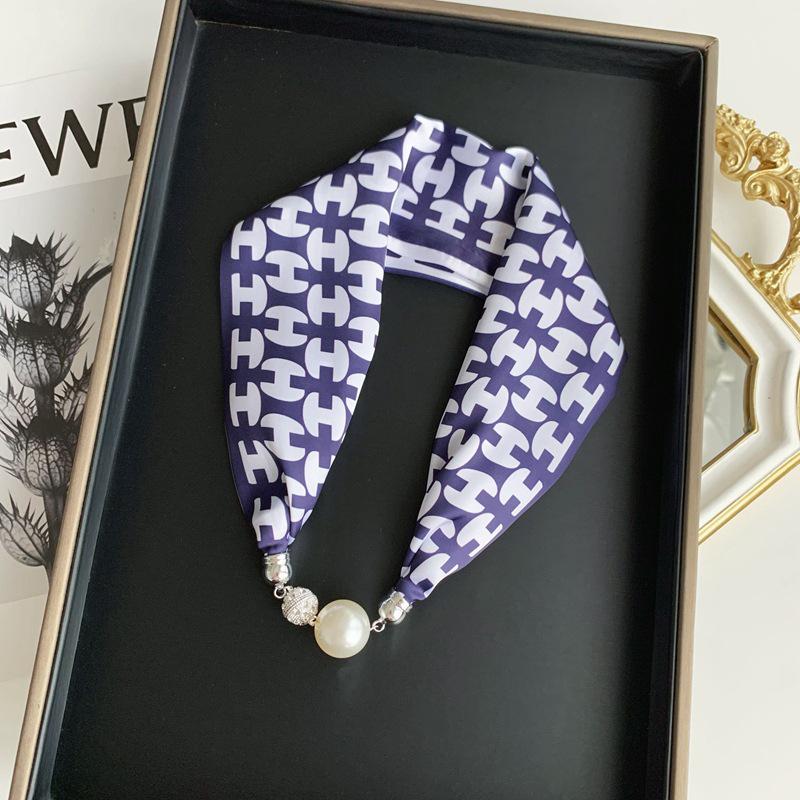 Lazy Magnetic Buckle Summer Scarf with Pearl Necklace Decoration for Women