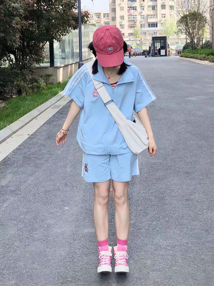 

Женский комплект из двух предметов в японском студенческом стиле: Топ с молнией и коротким рукавом и шорты с широкими штанинами XL светло-синий