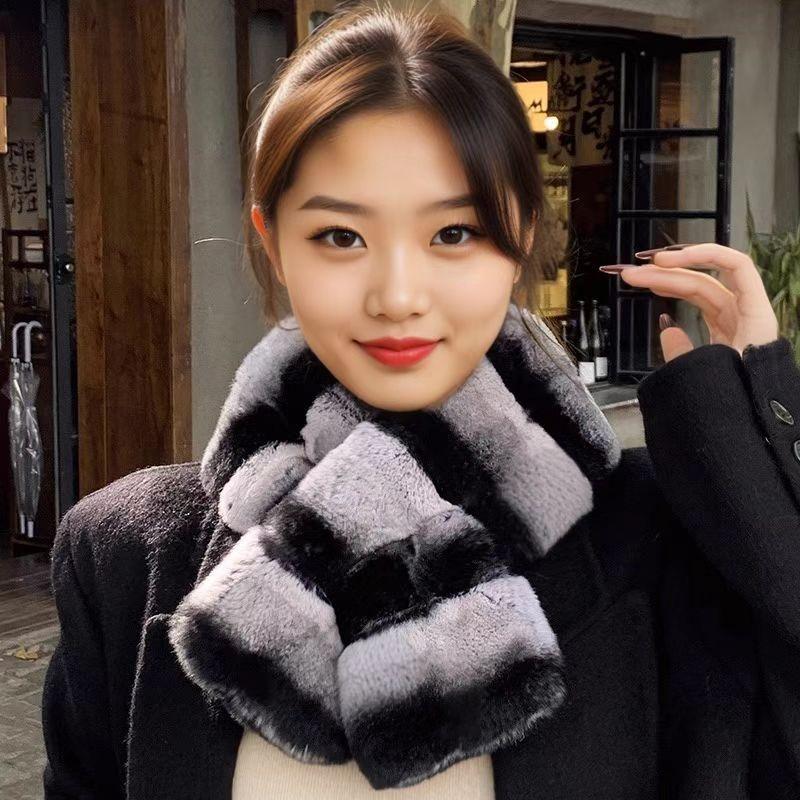 New fashionable chinchilla color imitation Rex rabbit hair scarf, female winter double-sided thickened encrypted cross-haired collar