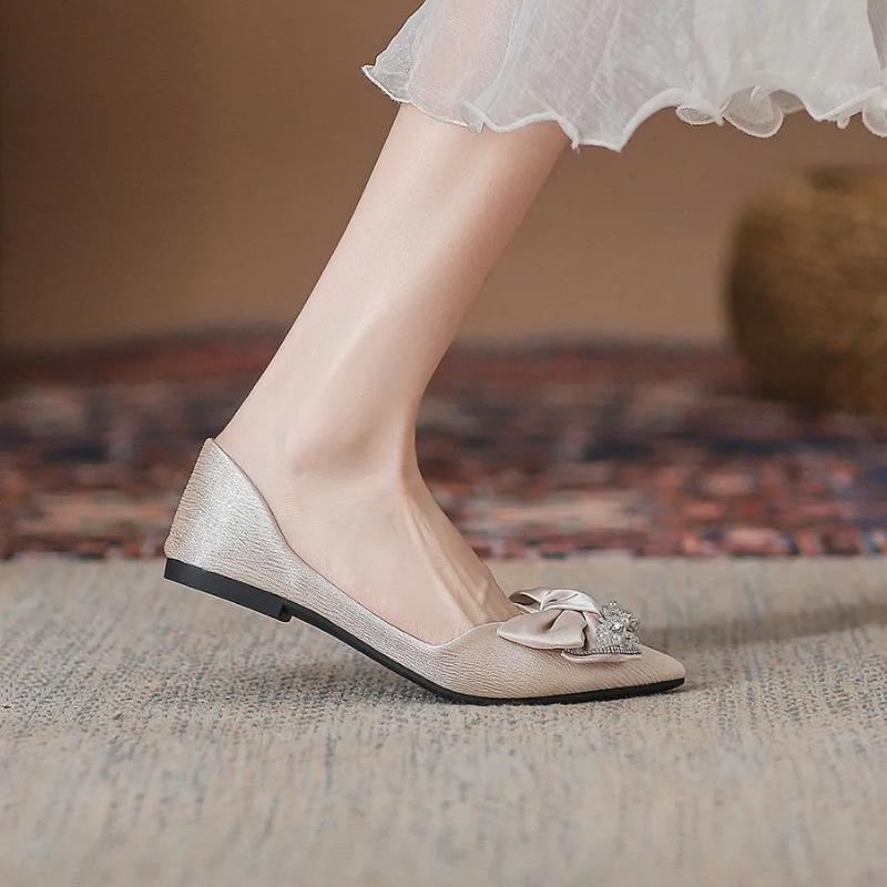 Fashion Slip-on With Bow Shoes for Women 2025 Trend Elegant Wedding Bride Shoe Y2k Low Price Stylish 39 Popular Pointed Toe Woman Flats