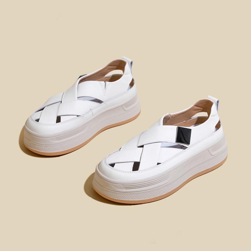 Baotou hollowed-out outer sandals women's 2025 summer new woven popular fashionable versatile platform casual sandals