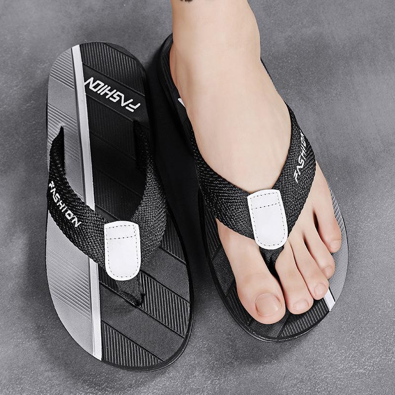 

New summer flip-flops men s casual beach shoes men s pinch sandals home non-slip 39 черный серый