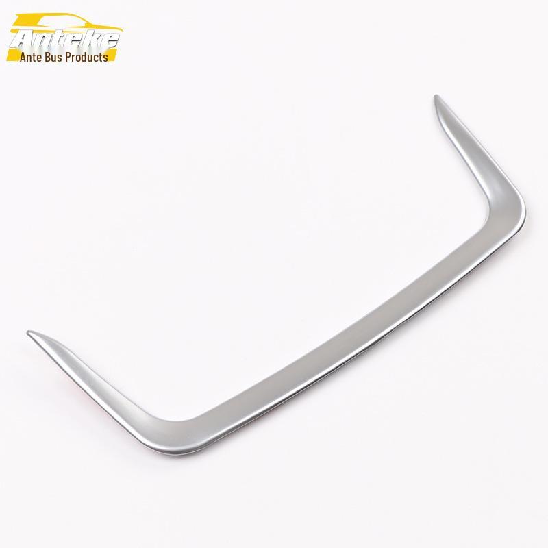 

16 X1 Задний прикуриватель и пепельница третьего ряда Декоративная накладка