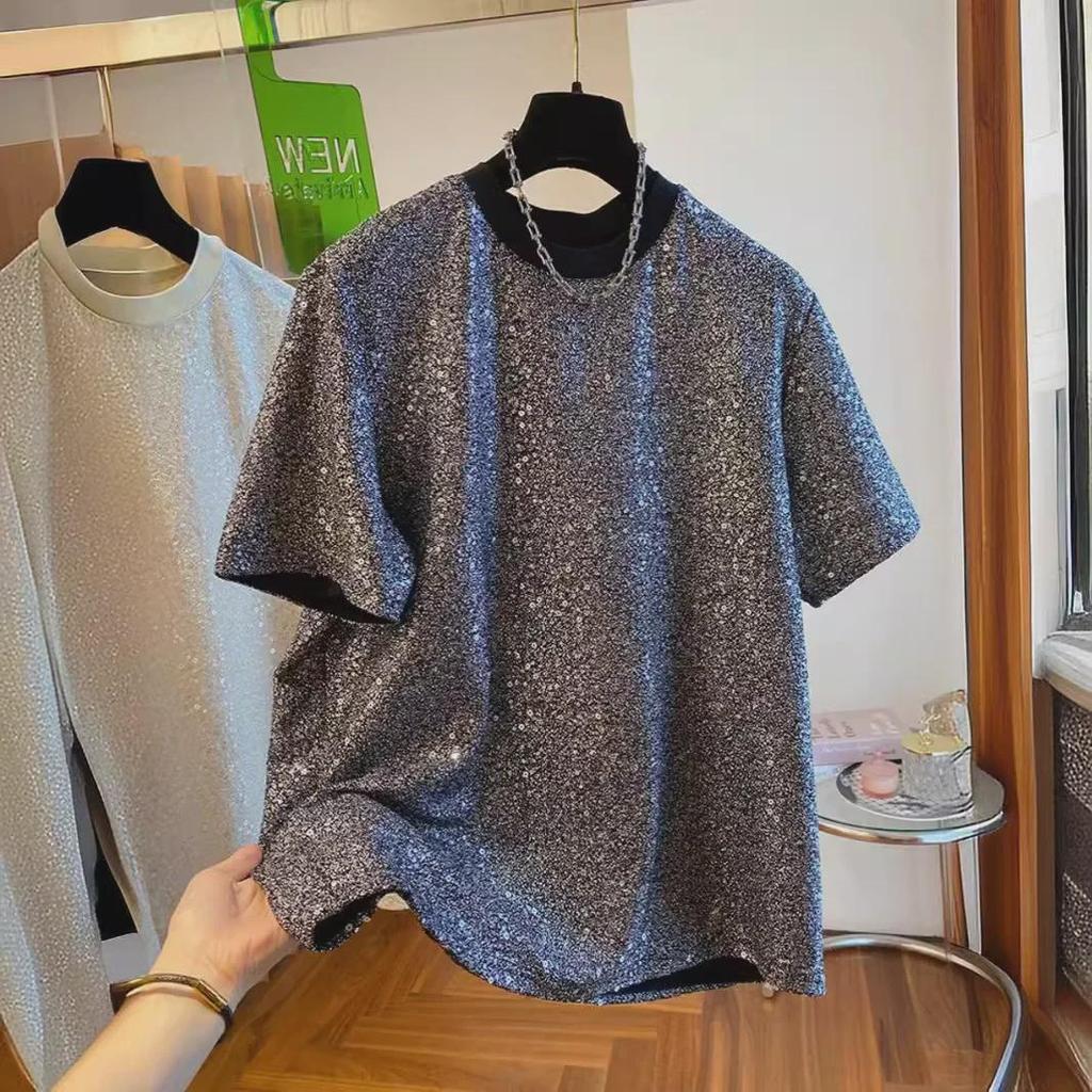 Camiseta Chic de Lentejuelas de Seda para Hombre 2024 - Diseño Europeo de Manga Corta y Corte Holgado