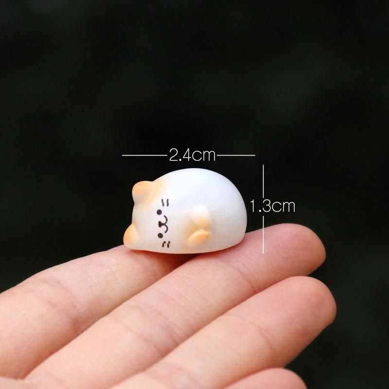 

Adorable Cartoon Kitten Plush Doll - Creative DIY Dollhouse and Garden Decor for Desktops