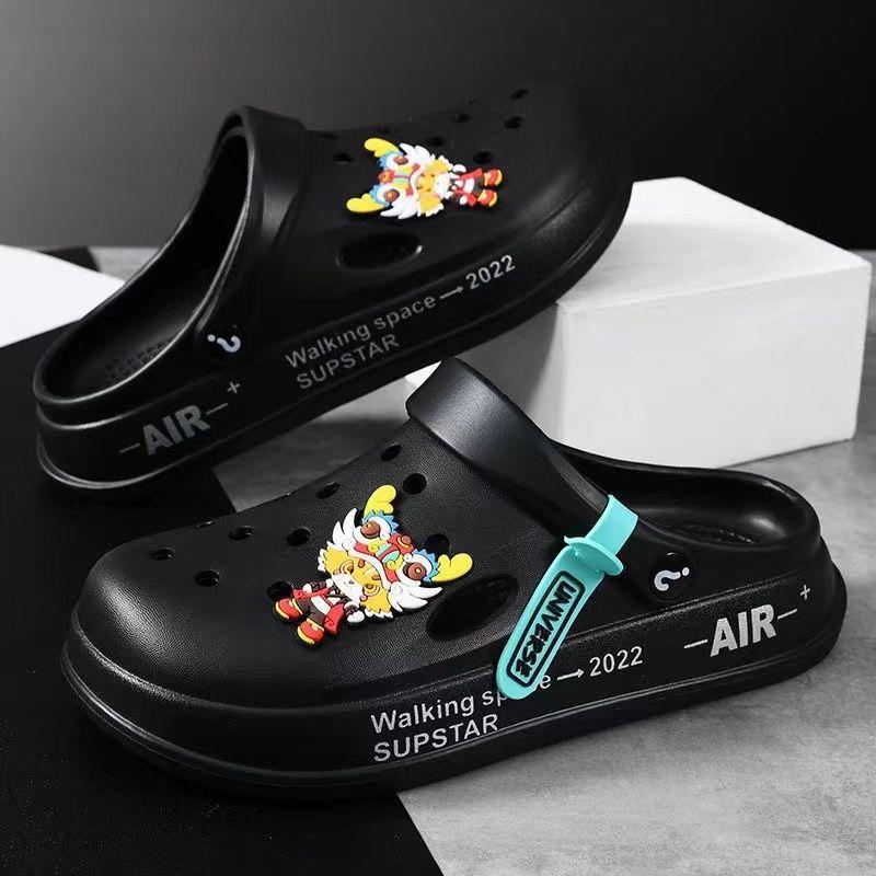 New hole shoes men's summer wear versatile trend soft sole non-slip wear trend beach nurse couple baotou