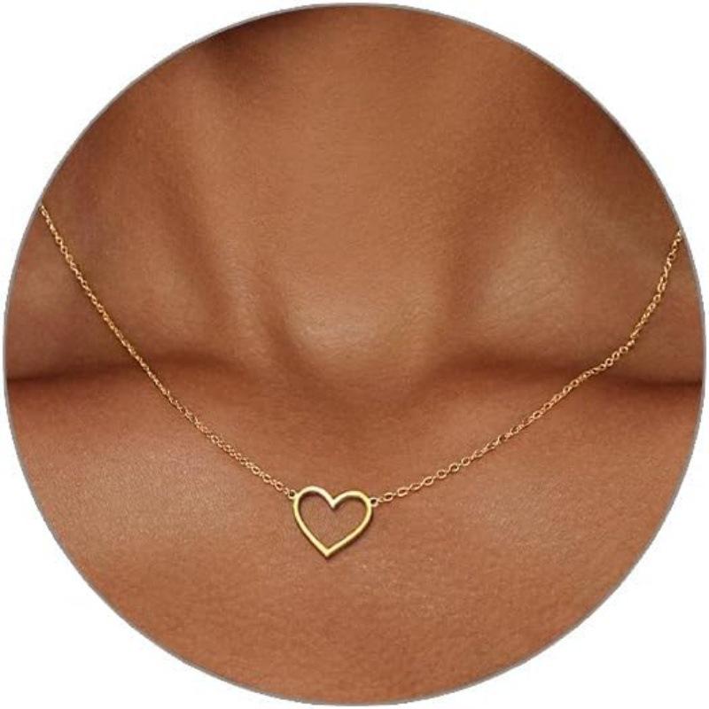 European Heart-Shaped Stainless Steel Necklace with Gold Vacuum Plating - Non-Fading, Simple, and Versatile.