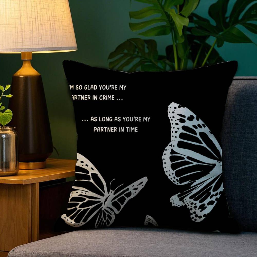 L-Life Is Strange Pillow Case Plush Fabric Soft Double Sided Print Home Sofa High Quality Cushion Cover Throw