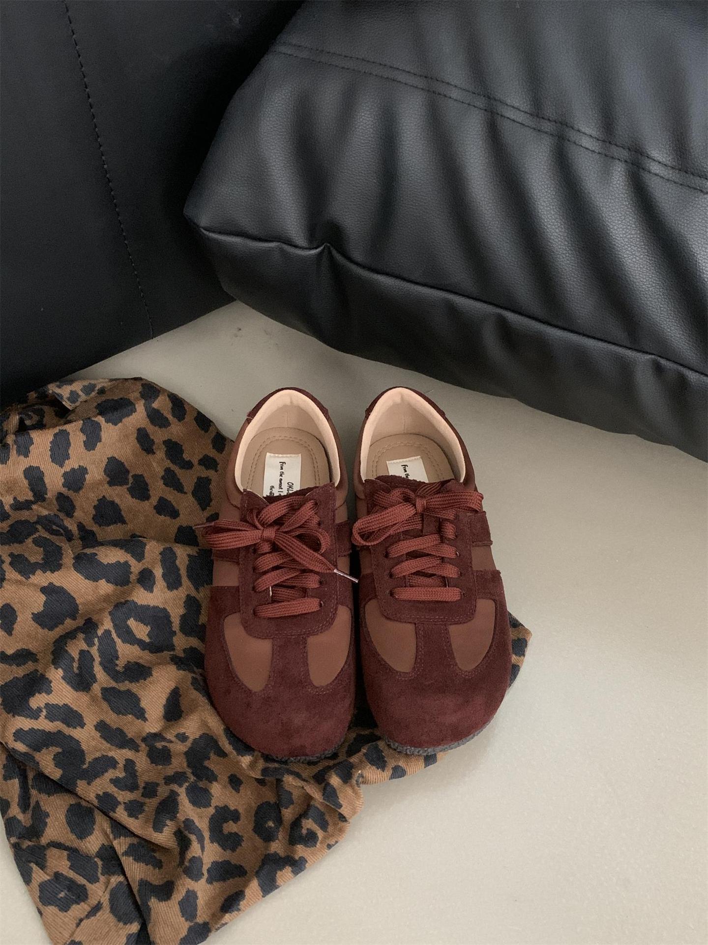 

Retro niche lace-up soft-soled Dexun shoes 2025 new color matching casual versatile sports board shoes yellow Forrest Gump shoes 39