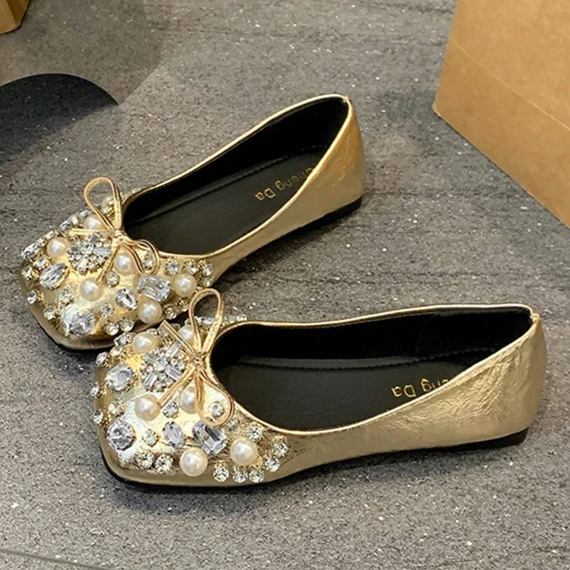 

Модные женские туфли-лоферы с квадратным носком, украшенные кристаллами и жемчугом, с бантом, повседневные сандалии, тренд 2025, кроссовки, летние, новые, удобные женские, zapatillas mujer 40 золотой