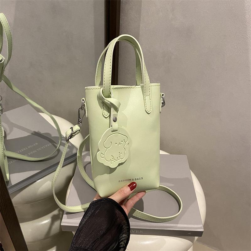 

Women s bag Korean niche handbag 2025 new spring travel small satchel versatile fashion handbag messenger bag зелёный