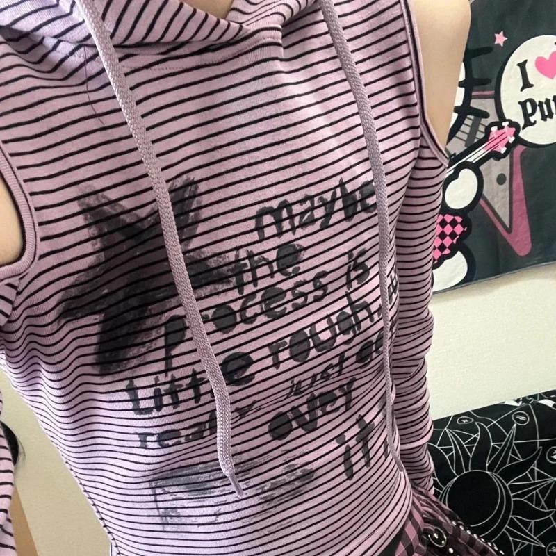 2KWEIRD Y2k Koszulki Crop z Graficznymi Uszami Królika Damskie Harajuku Kawaii Pasiaste Bluzy z Odkrytymi Ramionami Estetyczne Goth Urocze Lolita T-shirty