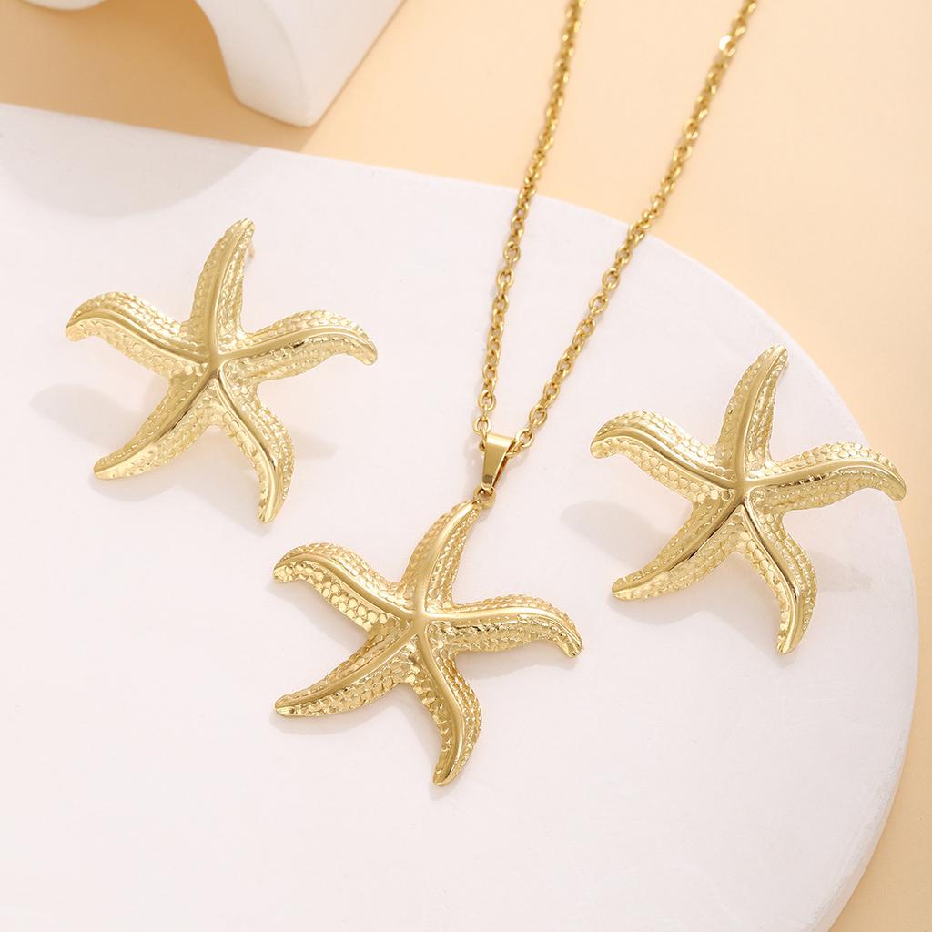 European and American Exquisite Irregular Luxury Creative Polygon Geometric Leaf Texture Flower Love Earrings Necklace Set