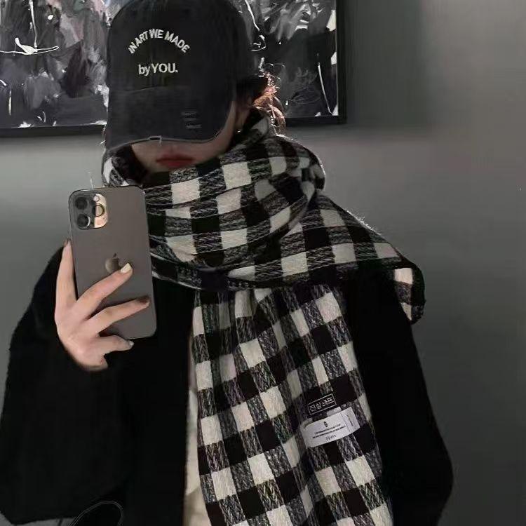 Korean Style Plaid Tassel Scarf – Winter Student Shawl & Warm Bib