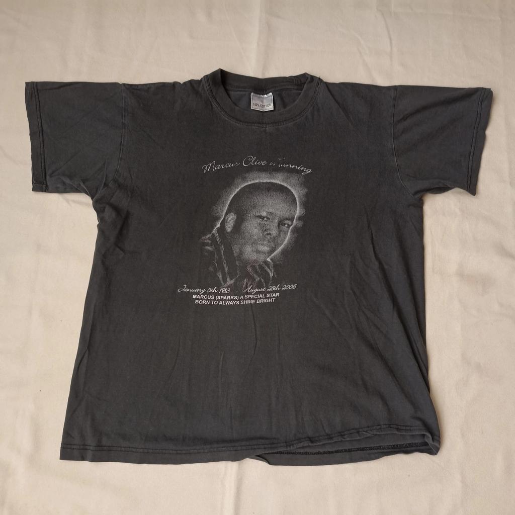 Vintage 2006 Marcus Clive Sparks Memorial Graphic T-Shirt Black Cotton