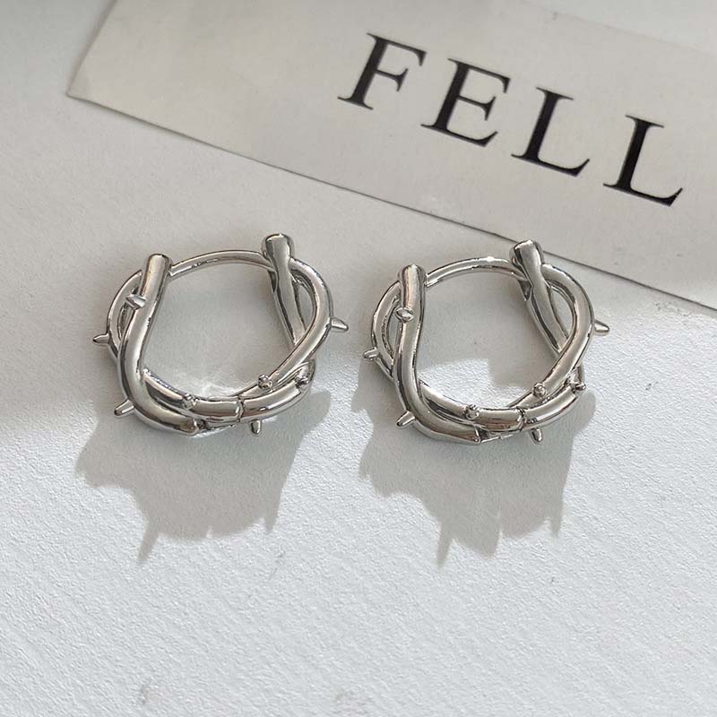 Punk Silver Color Thorns Hoop Earrings for Man Women Fashion Hip Hop Metal Geometric Twisted Ear Buckles Jewelry Accessories