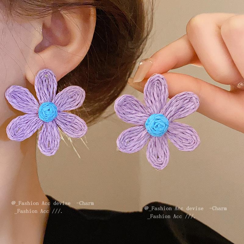 Bohemian Steel Needle Flower Woven Stud Earrings Niche Temperament Vacation Style Earrings Literary Small Fresh Earrings