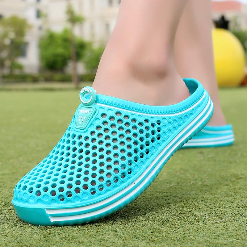 

New Korean Big Size Sandals for Couples, Perfect for Summer. Versatile Flat Bottom Design for Outdoor Wear. Perfect for Daily Use or Mom Use. 45